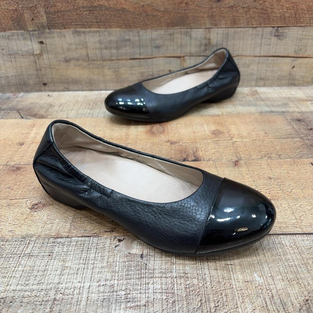 Dansko Ballet Flats Womens Size 7.5 38 Black Leather Cap Toe Comfort Work
